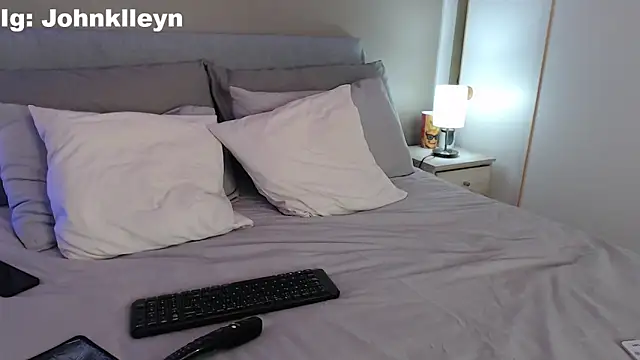 jonhklleyn online show from 04/28/26, 07:41