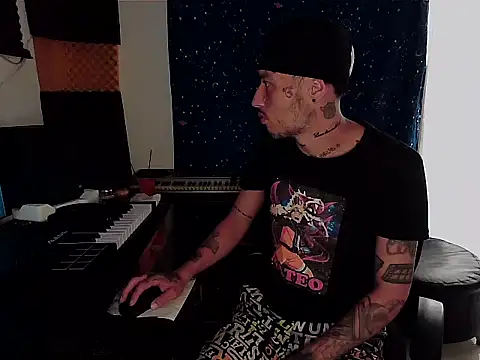 patrik tattoo  online show from 12/30/24, 01:36