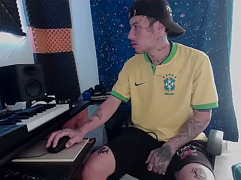 patrik tattoo  online show from 02/09/25, 06:26