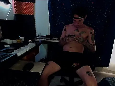 patrik tattoo  online show from 03/05/25, 12:22