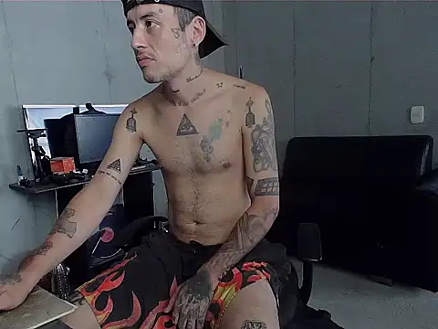 patrik tattoo  online show from 03/22/26, 06:11