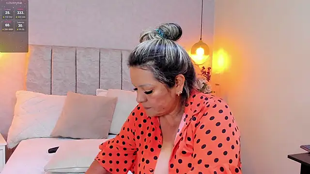 tutu milf online show from 03/20/25, 07:46