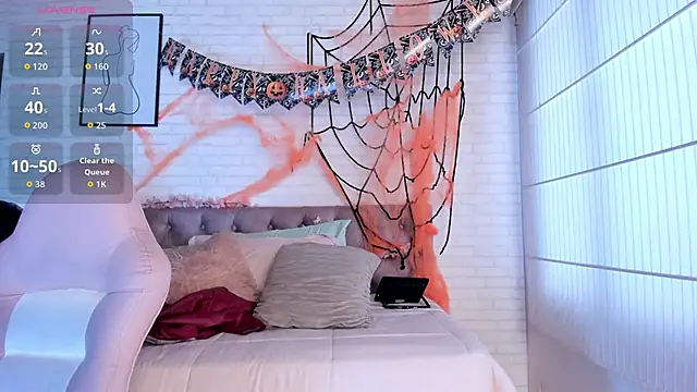 Kitty Pam online show from 10/26/25, 09:21