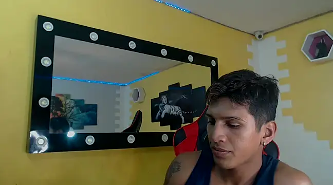 mau elixxx online show from 01/14/25, 09:02