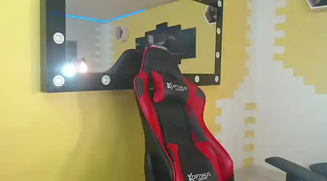 mau elixxx online show from 01/15/25, 04:36