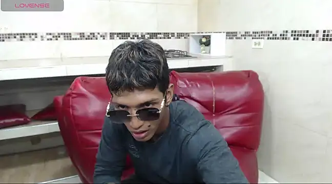 mau elixxx online show from 02/03/25, 03:27