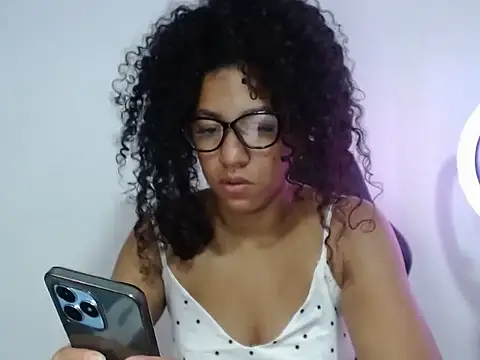 bellacrespalatina online show from 09/29/25, 06:24