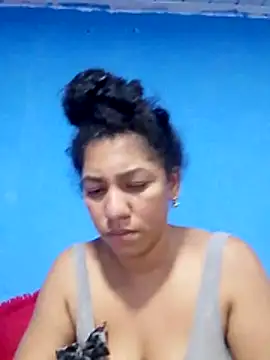 bellacrespalatina online show from 12/01/25, 04:28