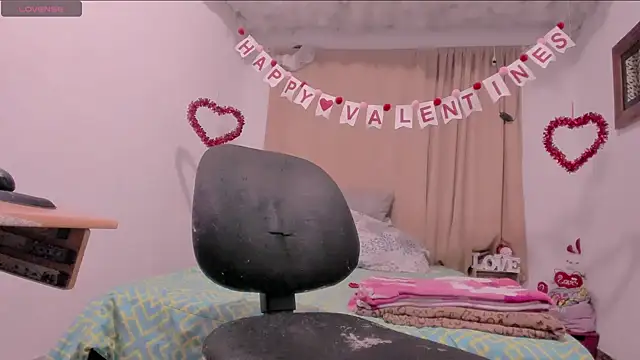 Snapshot of Lauu_G chatting on 02/02/25, 02:06 Lauu G online show from 02/02/25, 02:06