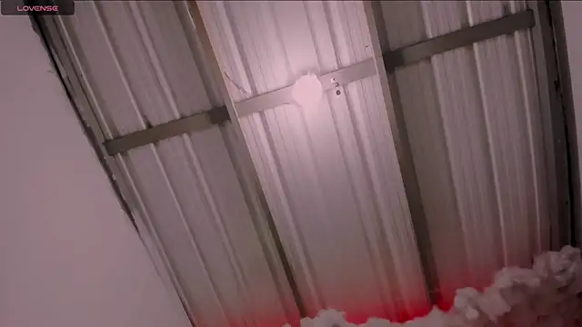 Snapshot of Lauu_G chatting on 03/18/25, 11:09 Lauu G online show from 03/18/25, 11:09