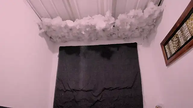 Snapshot of Lauu_G chatting on 11/06/25, 10:16 Lauu G online show from 11/06/25, 10:16