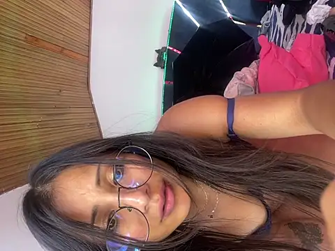 Jade Zephyra online show from 02/17/25, 11:53