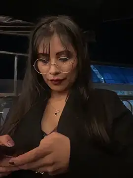 Jade Zephyra online show from 03/06/26, 11:56