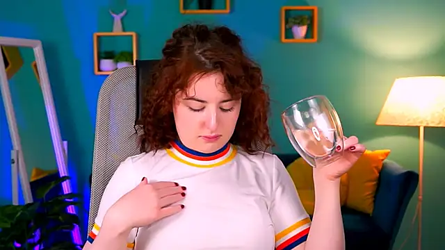 AnnTerry  online show from 02/21/25, 05:20