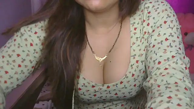 Snapshot of cutie-taara chatting on 05/23/26, 04:07 cutie-taara online show from 05/23/26, 04:07