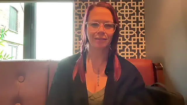 MelodyRoseUk online show from 11/11/25, 11:21