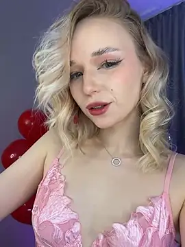 Snapshot of Eva_Millss chatting on 02/14/25, 05:14 Eva Millss online show from 02/14/25, 05:14