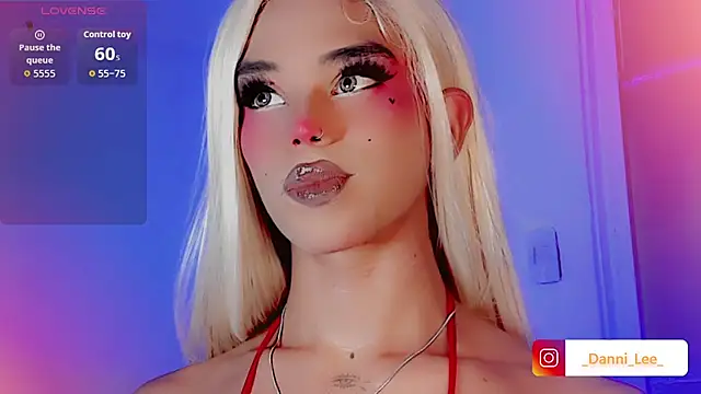 DanniLee  online show from 11/24/25, 10:09