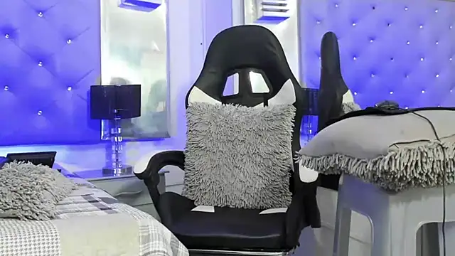 JuanDiegoKing online show from 02/07/25, 02:40