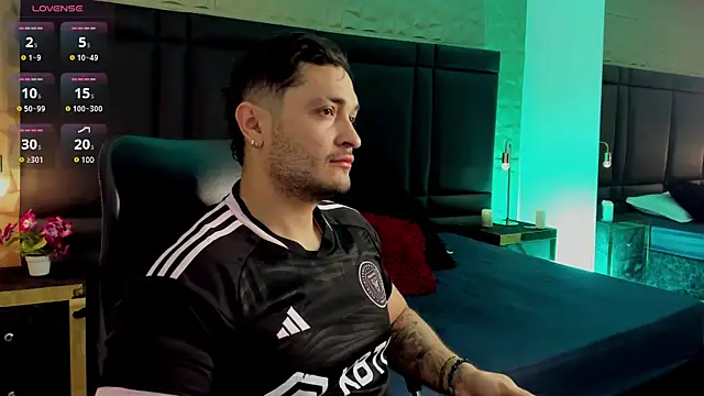 JossAckland online show from 02/19/25, 11:49