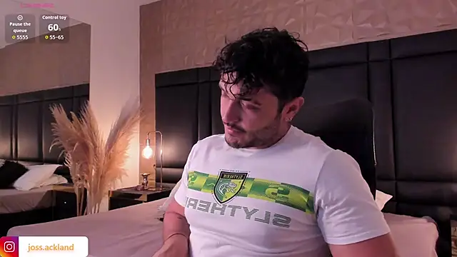 JossAckland online show from 11/30/25, 07:40