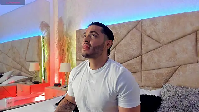 JossAckland online show from 02/01/26, 07:01