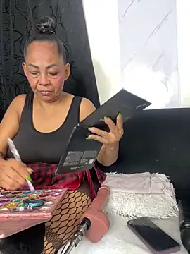 chiquimaturesexy online show from 04/04/26, 09:34