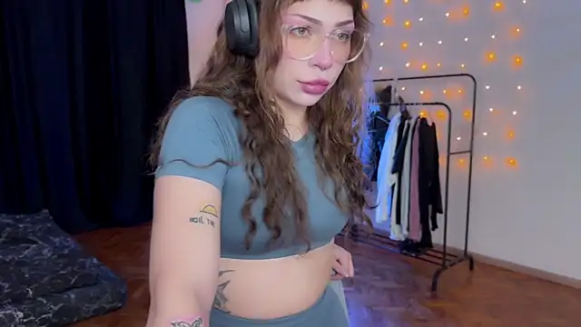 PaulaPratt online show from 12/08/24, 03:02