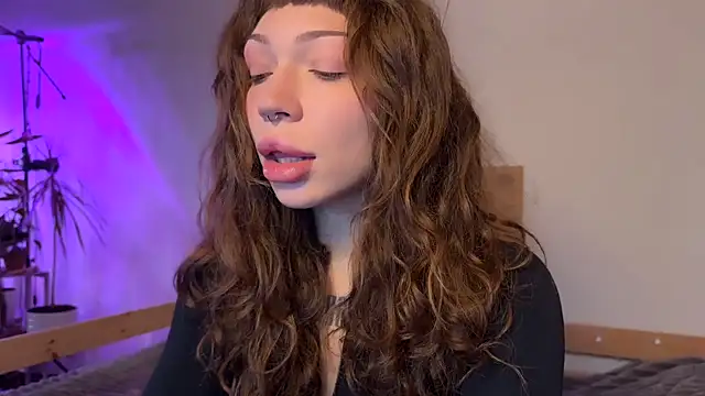 PaulaPratt online show from 09/21/25, 05:31