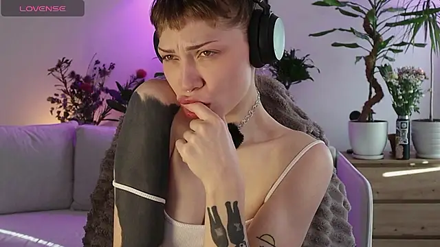 PaulaPratt online show from 03/13/26, 05:25