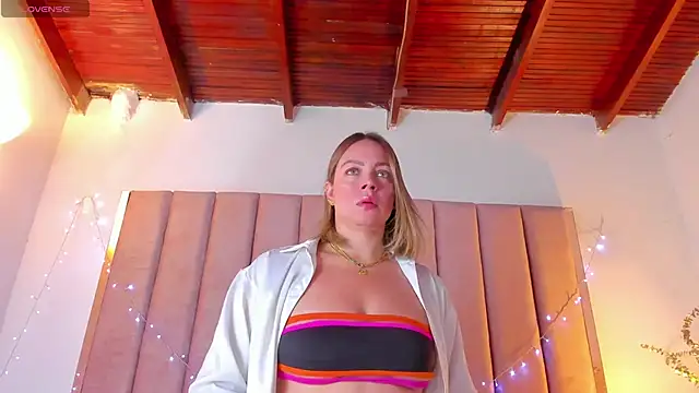 VICTORIA RASH online show from 01/17/25, 06:33