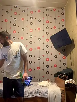 Snapshot of djtimka chatting on 11/07/25, 02:22 djtimka online show from 11/07/25, 02:22