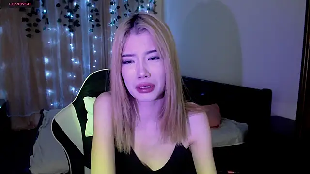 Velvetsky 1 online show from 02/05/25, 08:57