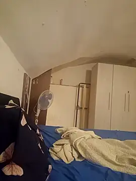 perla97 online show from 12/08/24, 01:14