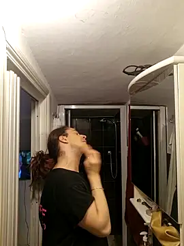 perla97 online show from 03/06/25, 08:16