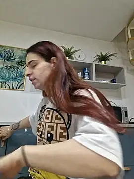 perla97 online show from 02/18/26, 02:02