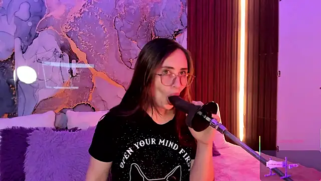 centaurigirl online show from 11/27/25, 03:41