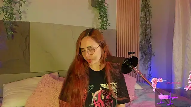 centaurigirl online show from 02/24/26, 05:05