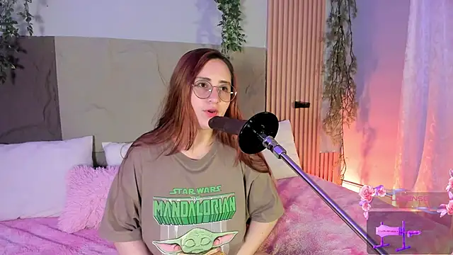 centaurigirl online show from 04/05/26, 04:37