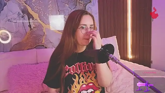 centaurigirl online show from 06/01/26, 03:30