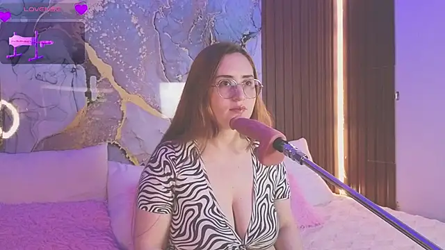 centaurigirl online show from 06/27/26, 02:05