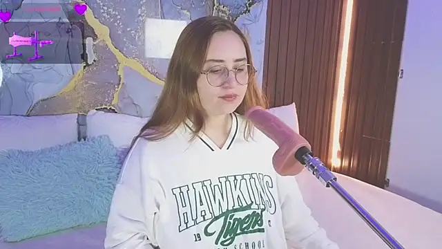 centaurigirl online show from 07/18/26, 03:54