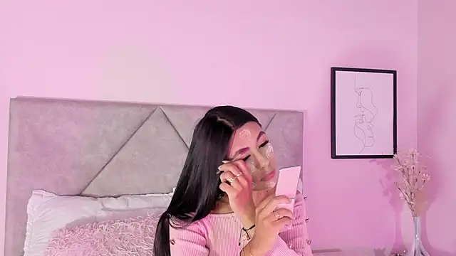 Emilyh  online show from 11/11/25, 11:10