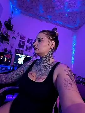 Lisacasandra online show from 09/28/25, 10:37