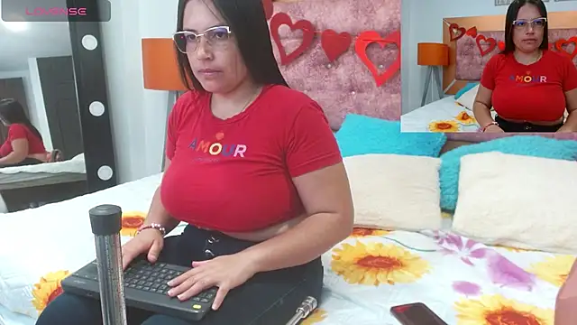 vennuss 89 online show from 03/04/25, 10:46