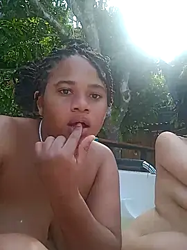 Snapshot of DANIELA_MICHEL chatting on 12/17/24, 01:49 DANIELA MICHEL online show from 12/17/24, 01:49