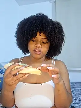 Snapshot of DANIELA_MICHEL chatting on 03/16/25, 03:58 DANIELA MICHEL online show from 03/16/25, 03:58