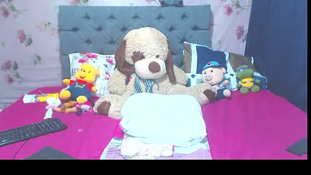 Paris Squirt  online show from 09/12/25, 03:34