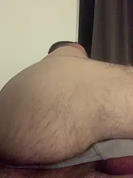 Snapshot of mikaaaaase chatting on 02/15/25, 09:59 mikaaaaase online show from 02/15/25, 09:59