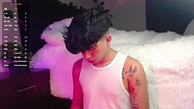 LyleBennett  online show from 03/20/25, 10:43